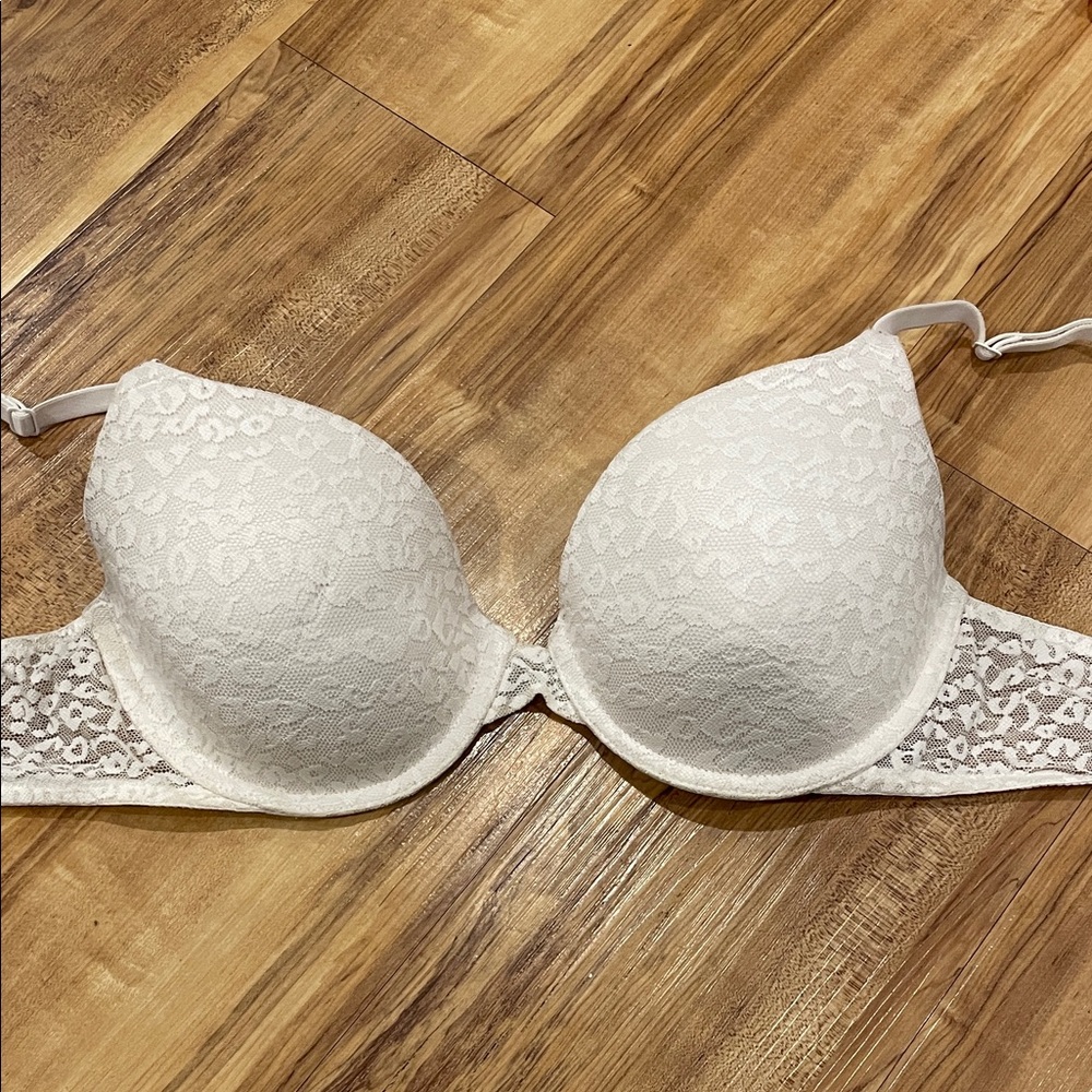 Victoria's Secret White Lace Bra